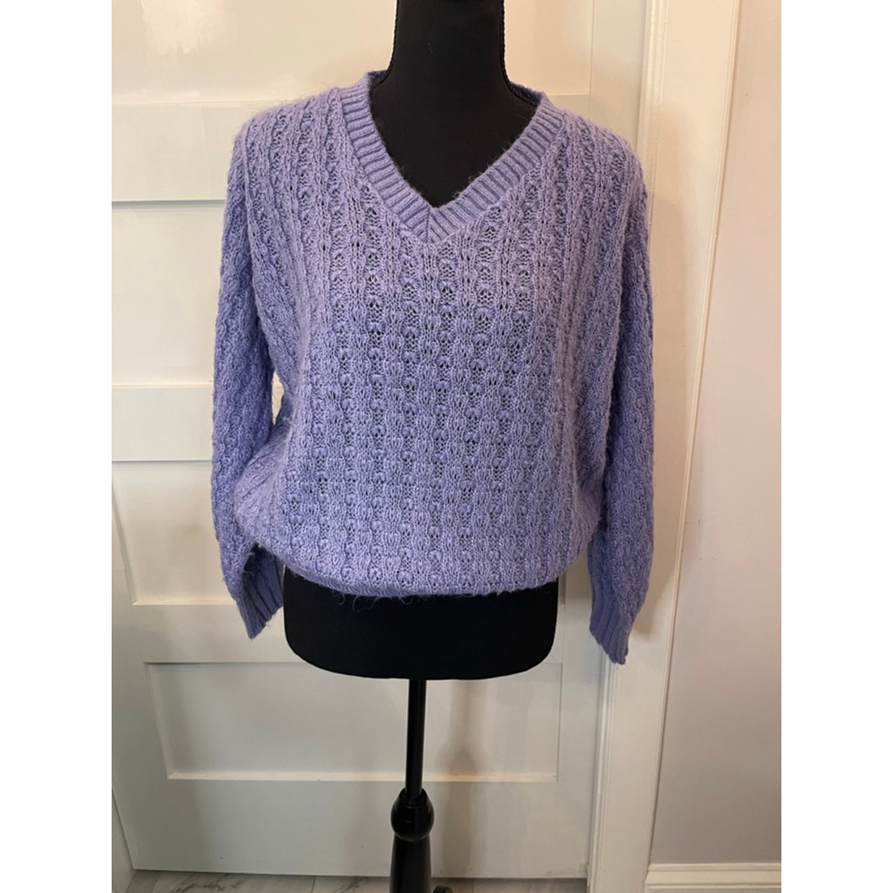 Vintage Amana Woolen Mill Lavender Cable Knit V-Neck Sweater Acrylic M/L